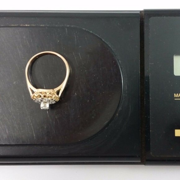 Exquisite 14K Karat 585 Stamp Solid Two Tone Multi Color Gold Ring with Diamonds - Picture 12 of 12